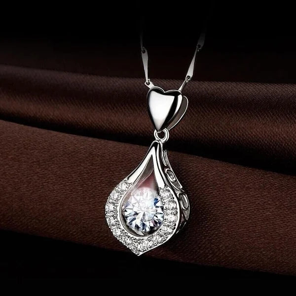 (New Year Sale- SAVE 48% OFF)🎁Perfect Gift - Twinkling Heart Waterdrop Stone Necklace